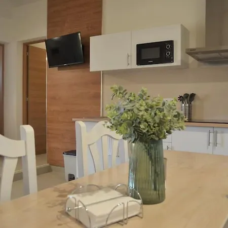 Las Chimeneas Apartment *